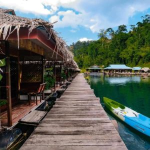 Priwan Raft house